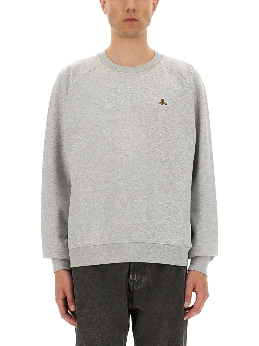 FELPA CON MANICHE RAGLAN 