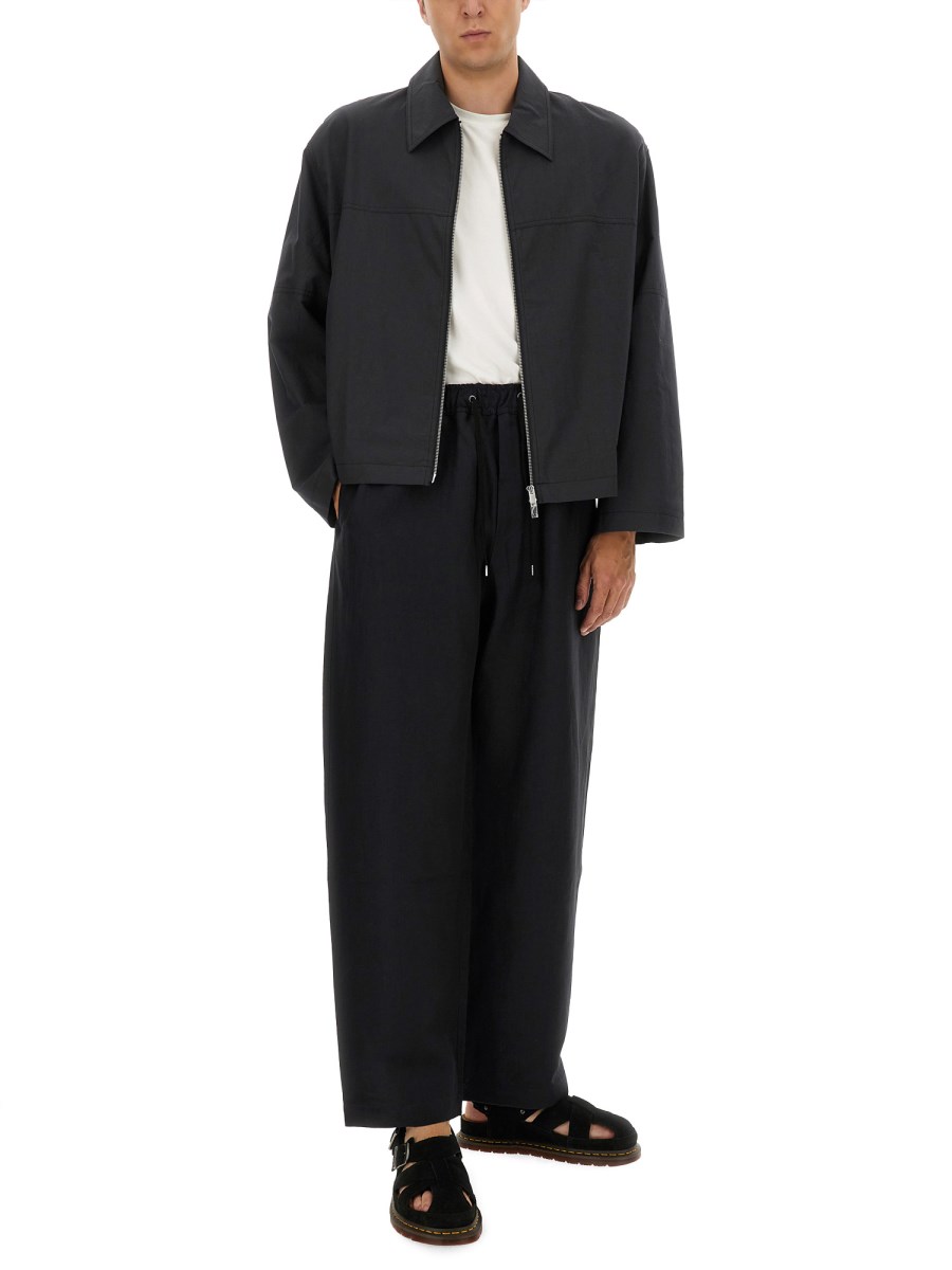 PANTALONE CON ELASTICO IN VITA