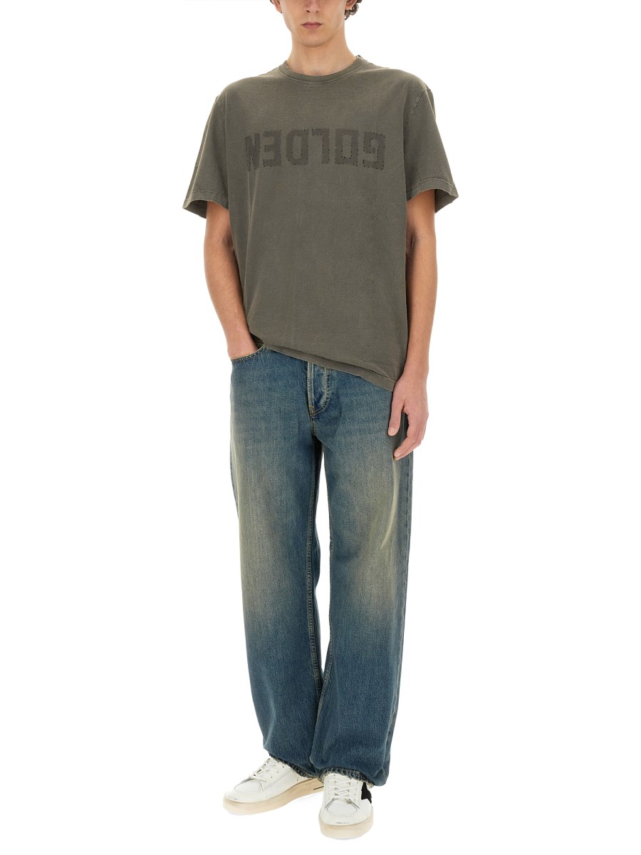 T-SHIRT CON LOGO 