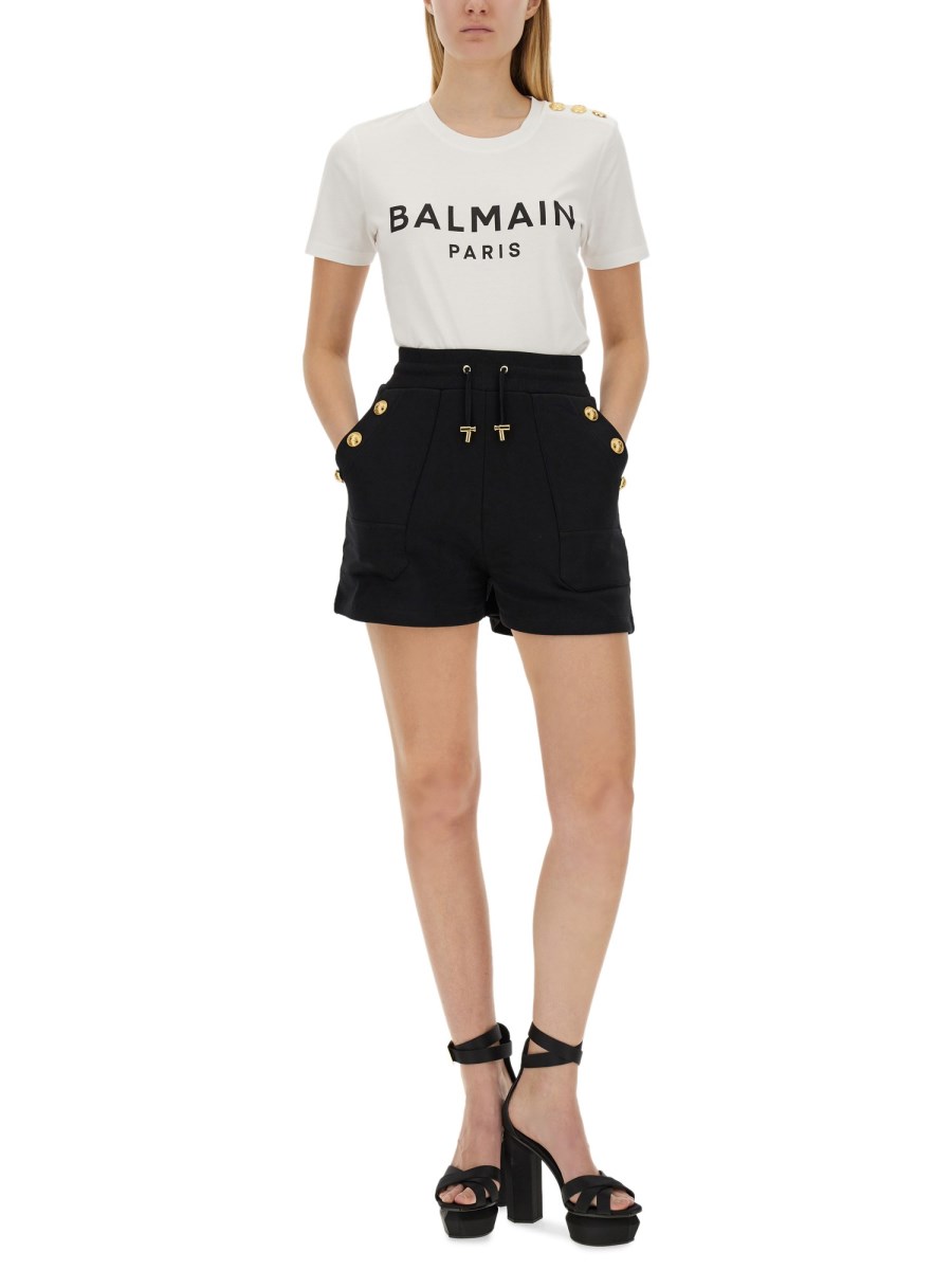 T-SHIRT CON LOGO 