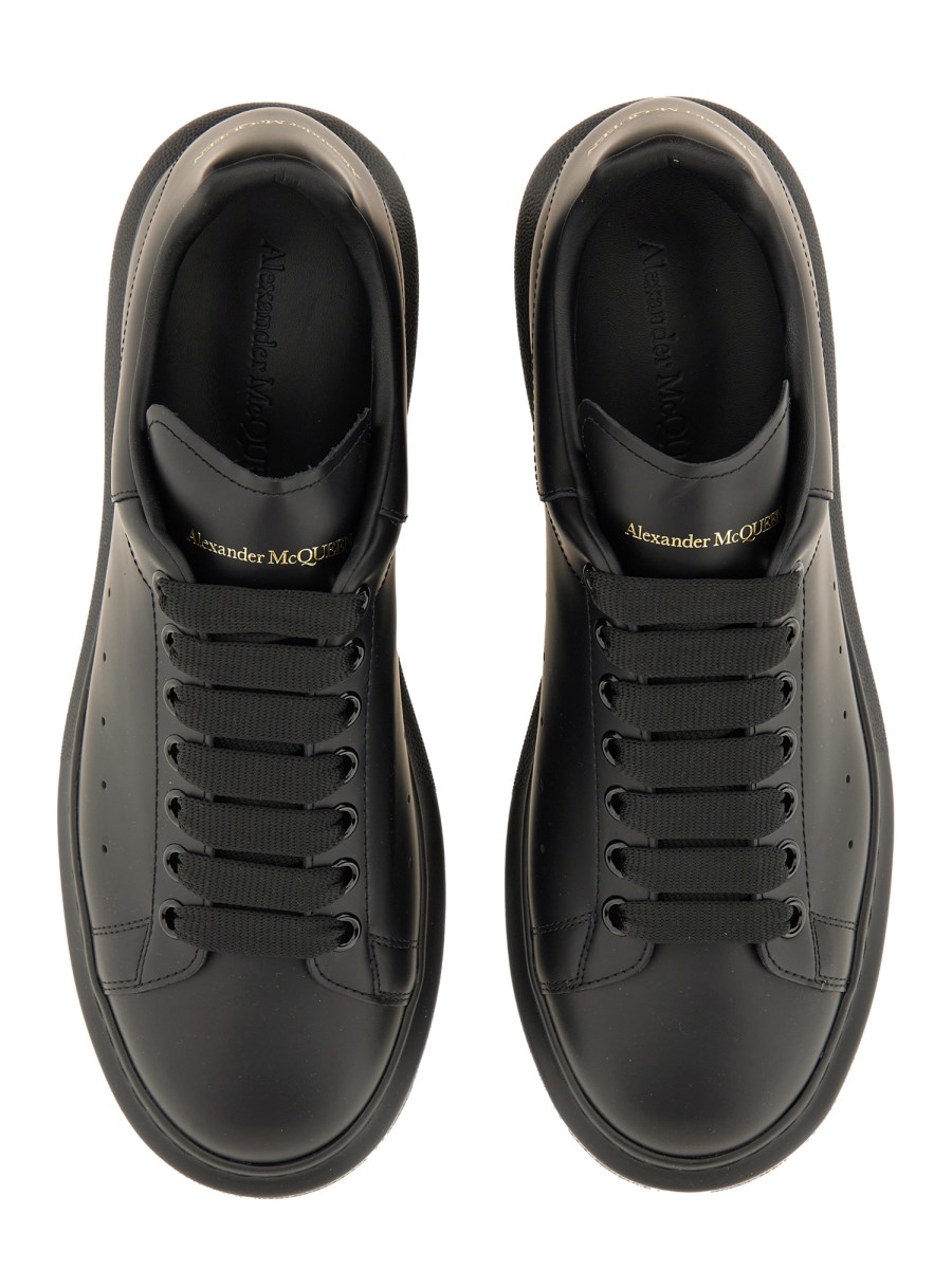 SNEAKER OVERSIZE