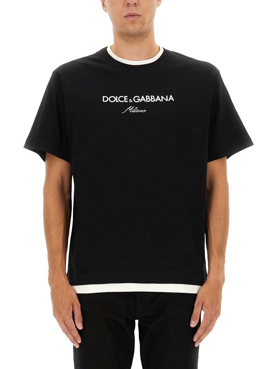 T-SHIRT CON LOGO