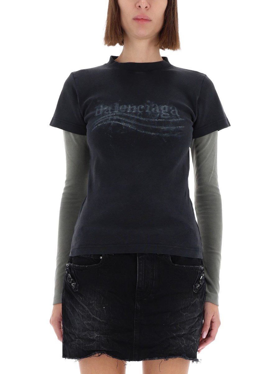 T-SHIRT CON DOPPIA MANICA