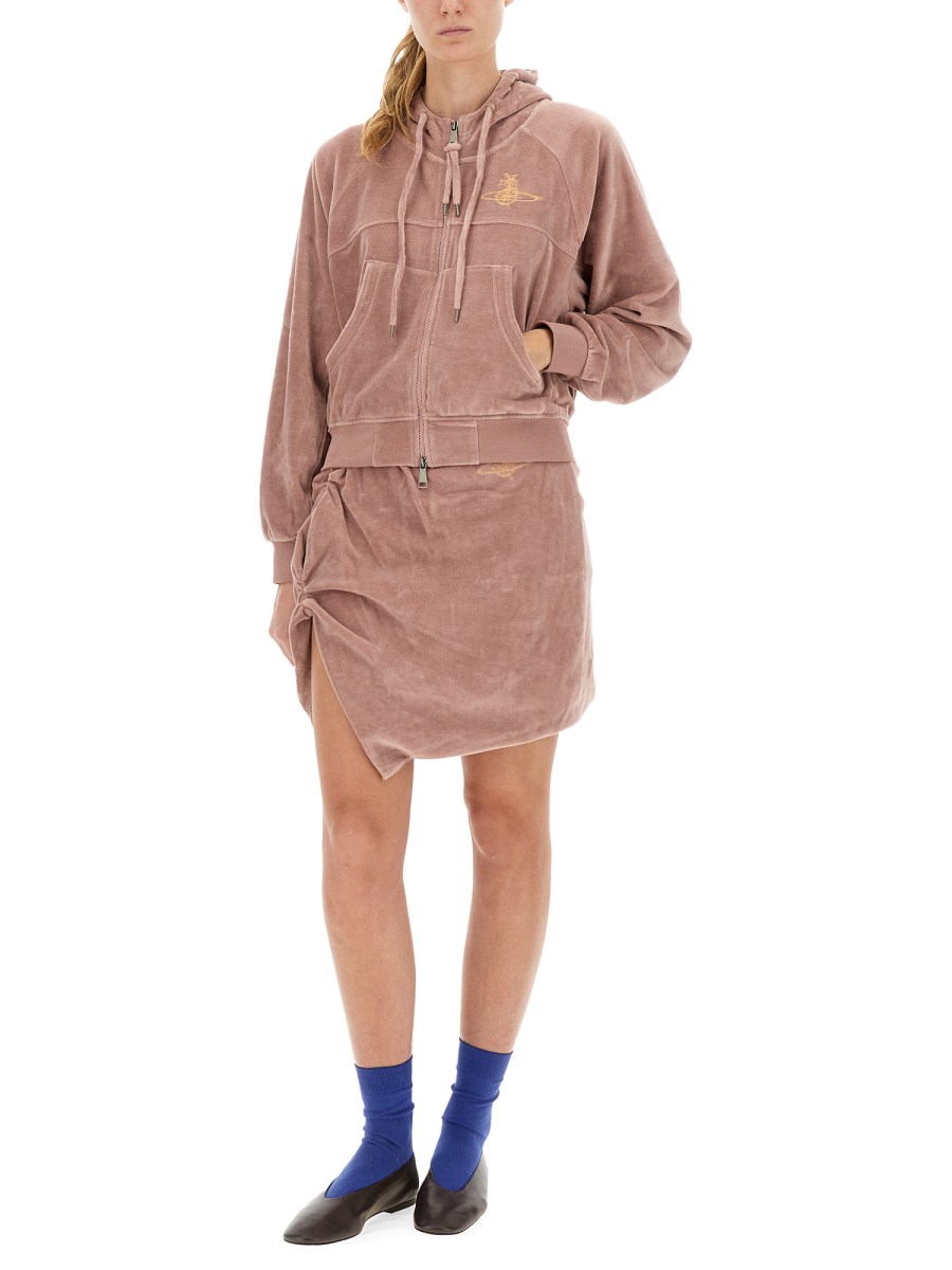 FELPA CON CAPPUCCIO E ZIP