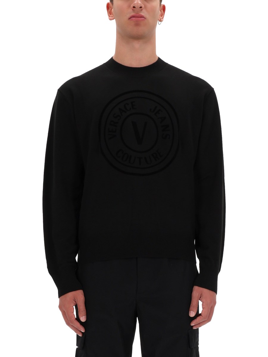 MAGLIA CON V-EMBLEM