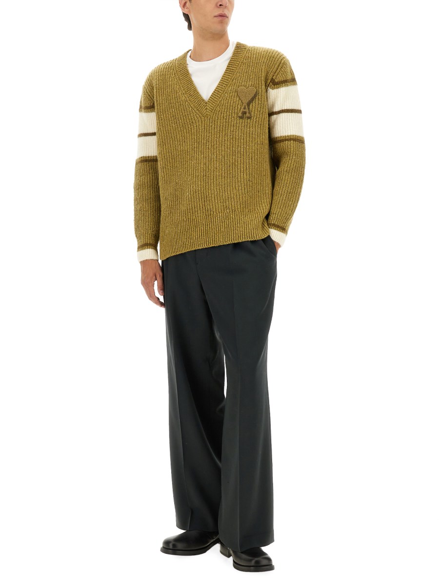 MAGLIONE IN STILE COLLEGE