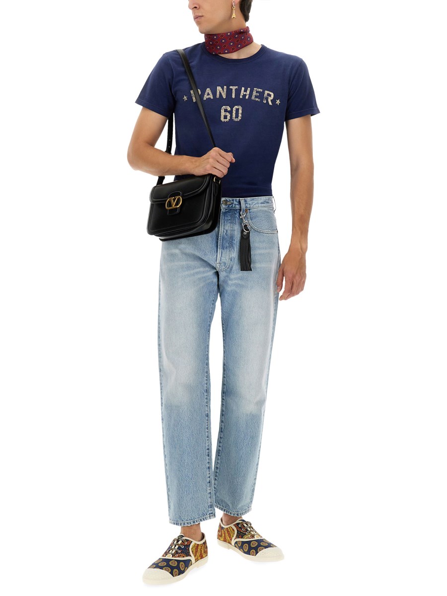 T-SHIRT CON STAMPA E PATCH CHEZ VALENTINO