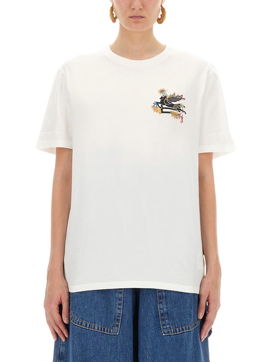 T-SHIRT CON PEGASO