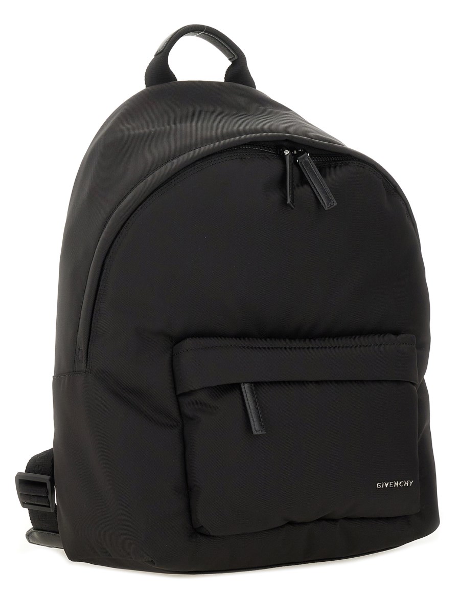 ZAINO ESSENTIAL U
