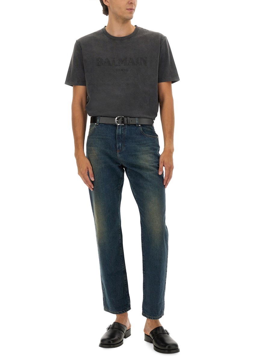 T-SHIRT CON RICAMO LOGO