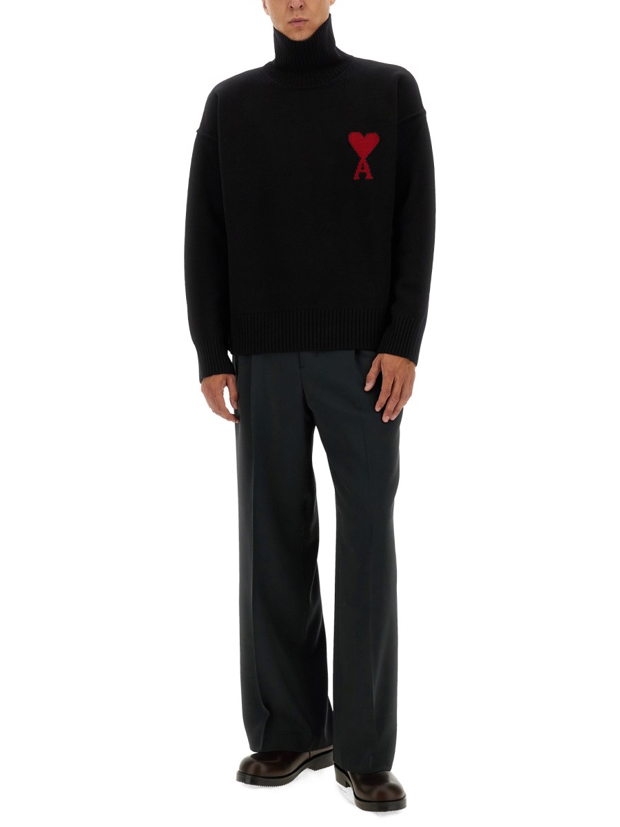 MAGLIONE A COLLO ALTO CON LOGO