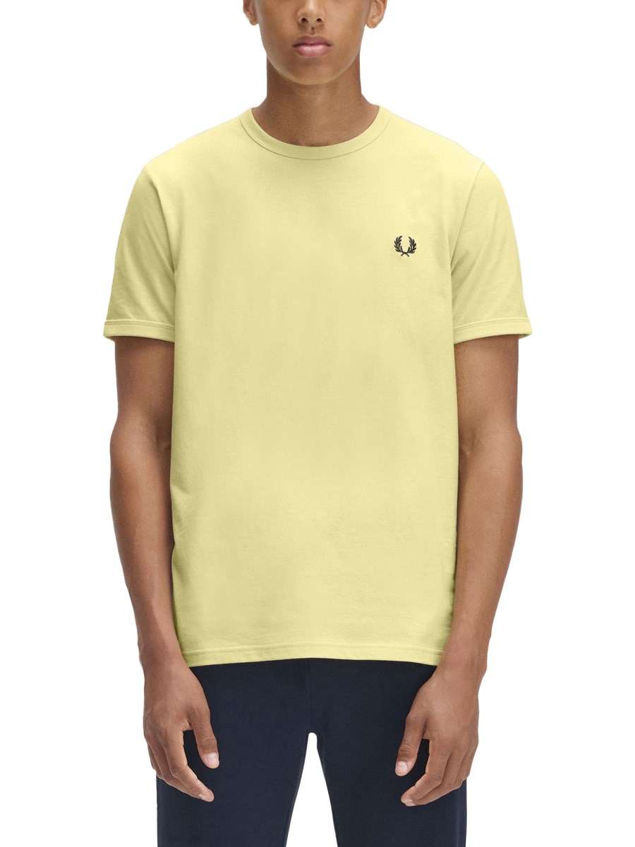 T-SHIRT RINGER