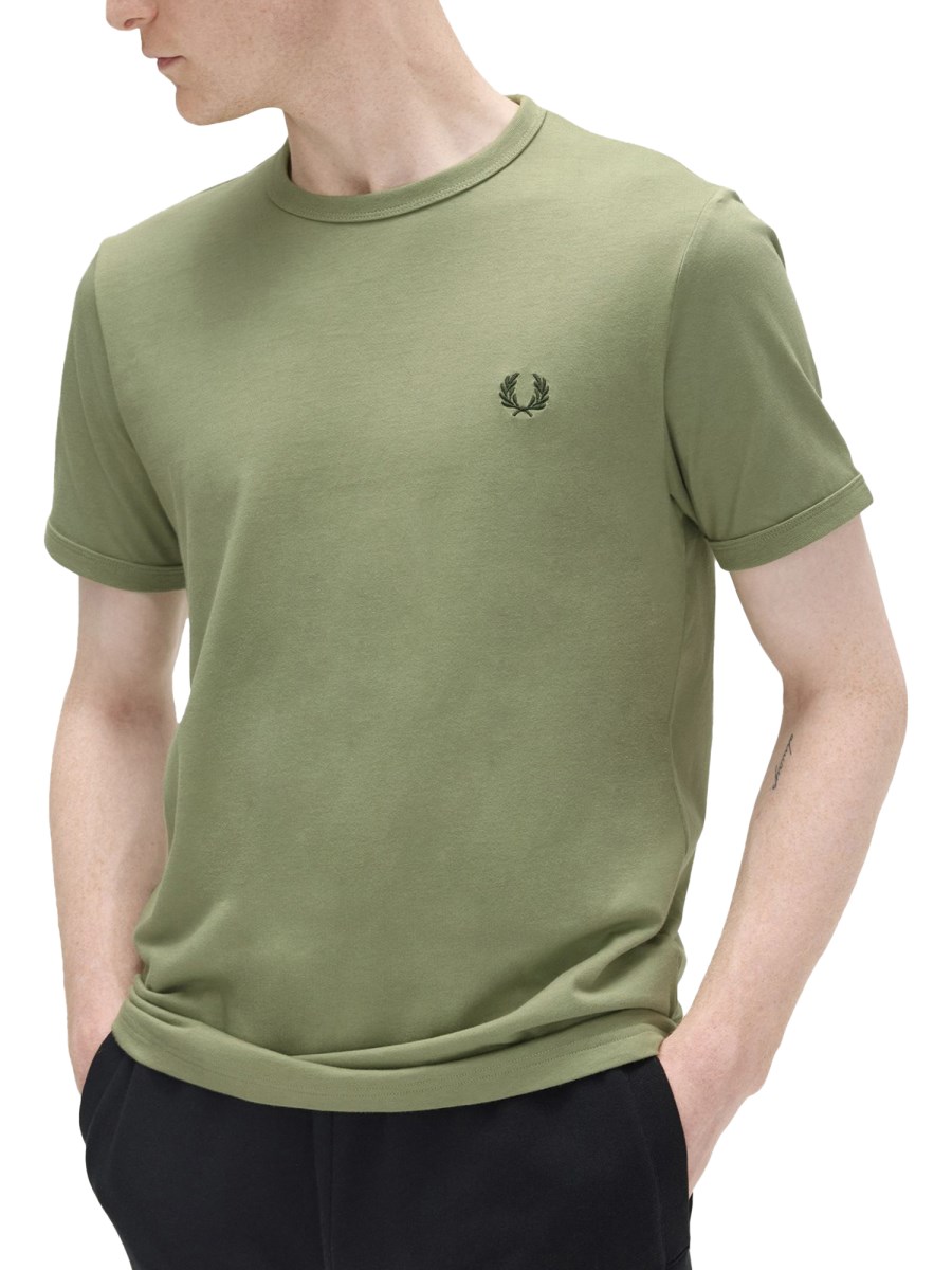 T-SHIRT RINGER