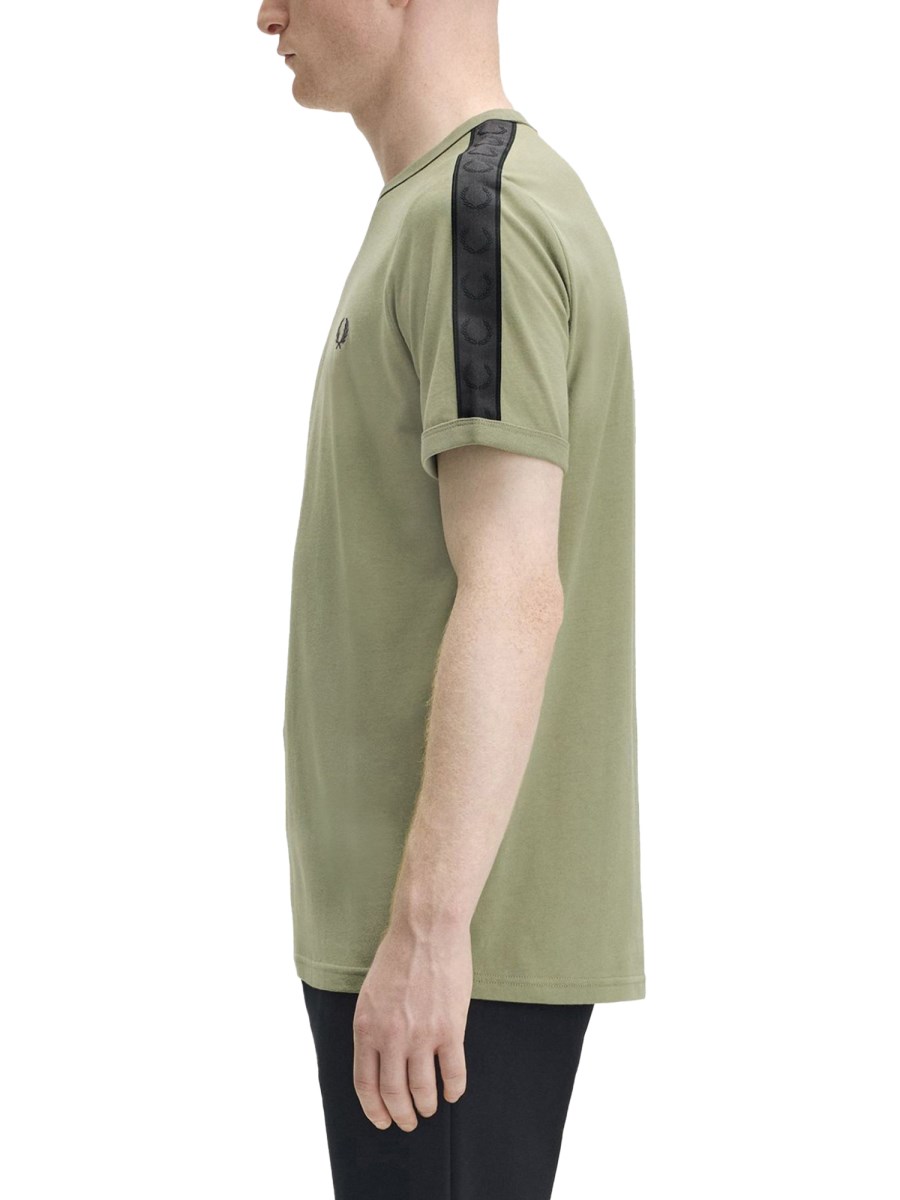 T-SHIRT RINGER