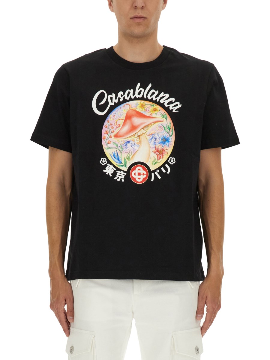 T-SHIRT CON STAMPA 