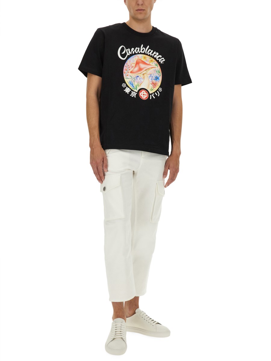 T-SHIRT CON STAMPA 