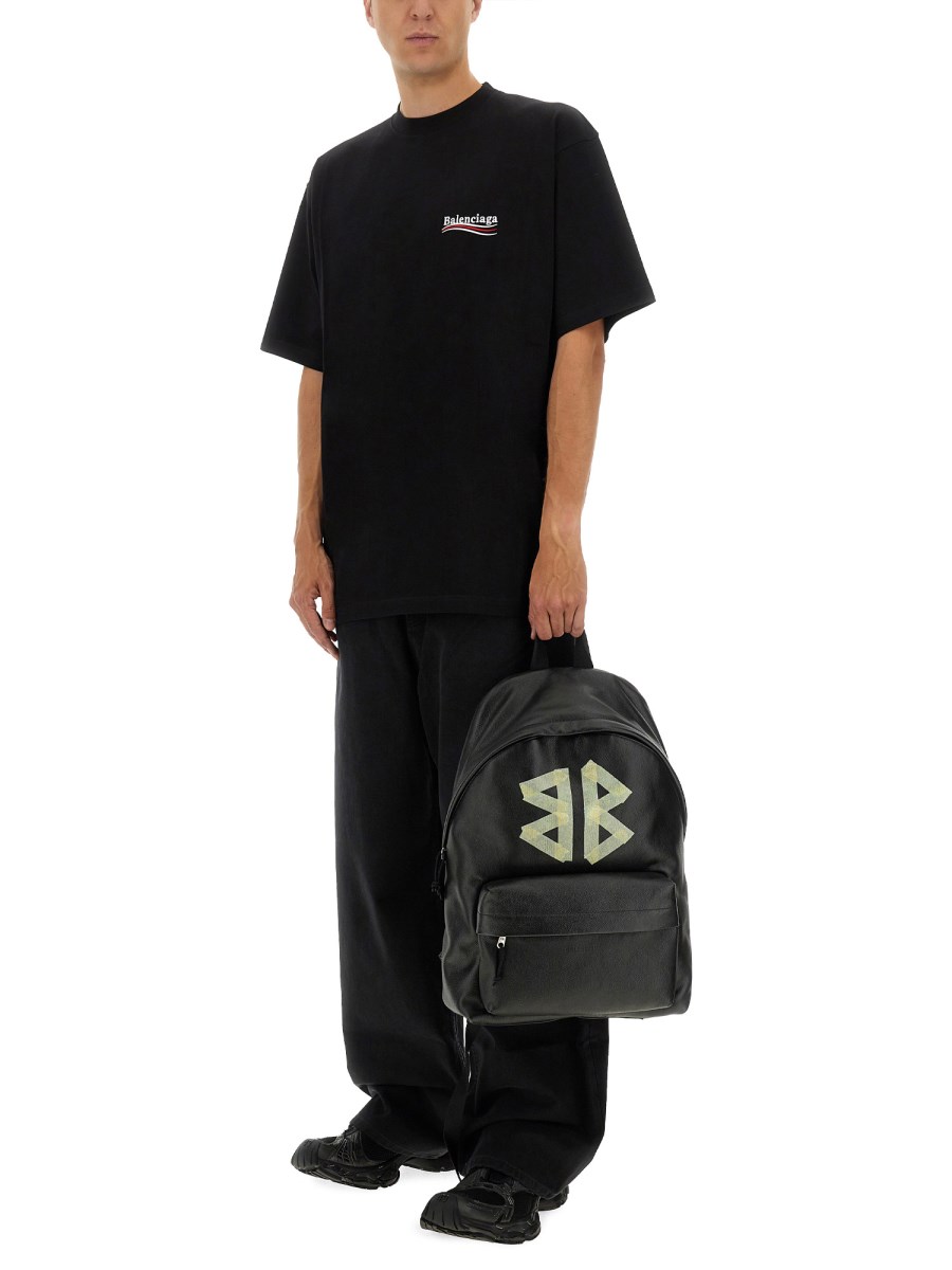 T-SHIRT LARGE FIT