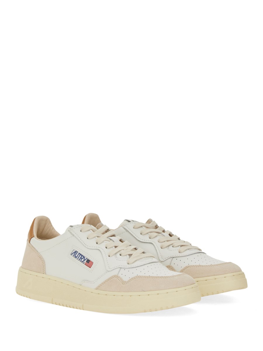 SNEAKER MEDALIST LOW
