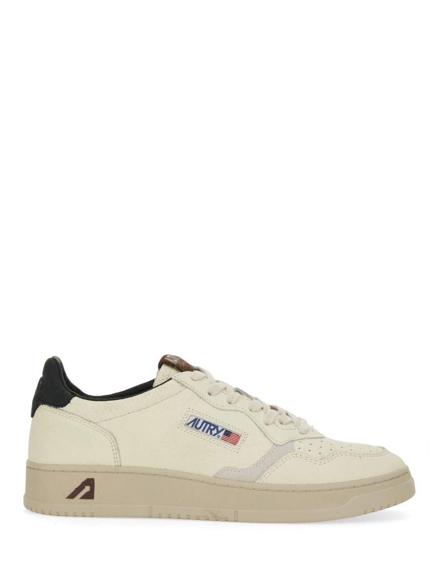 SNEAKER MEDALIST LOW