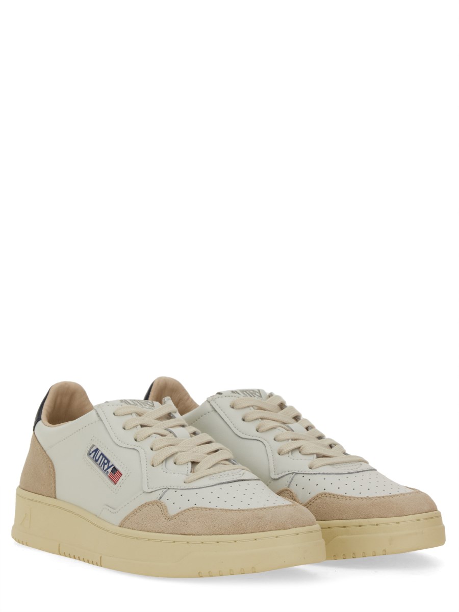 SNEAKER MEDALIST LOW