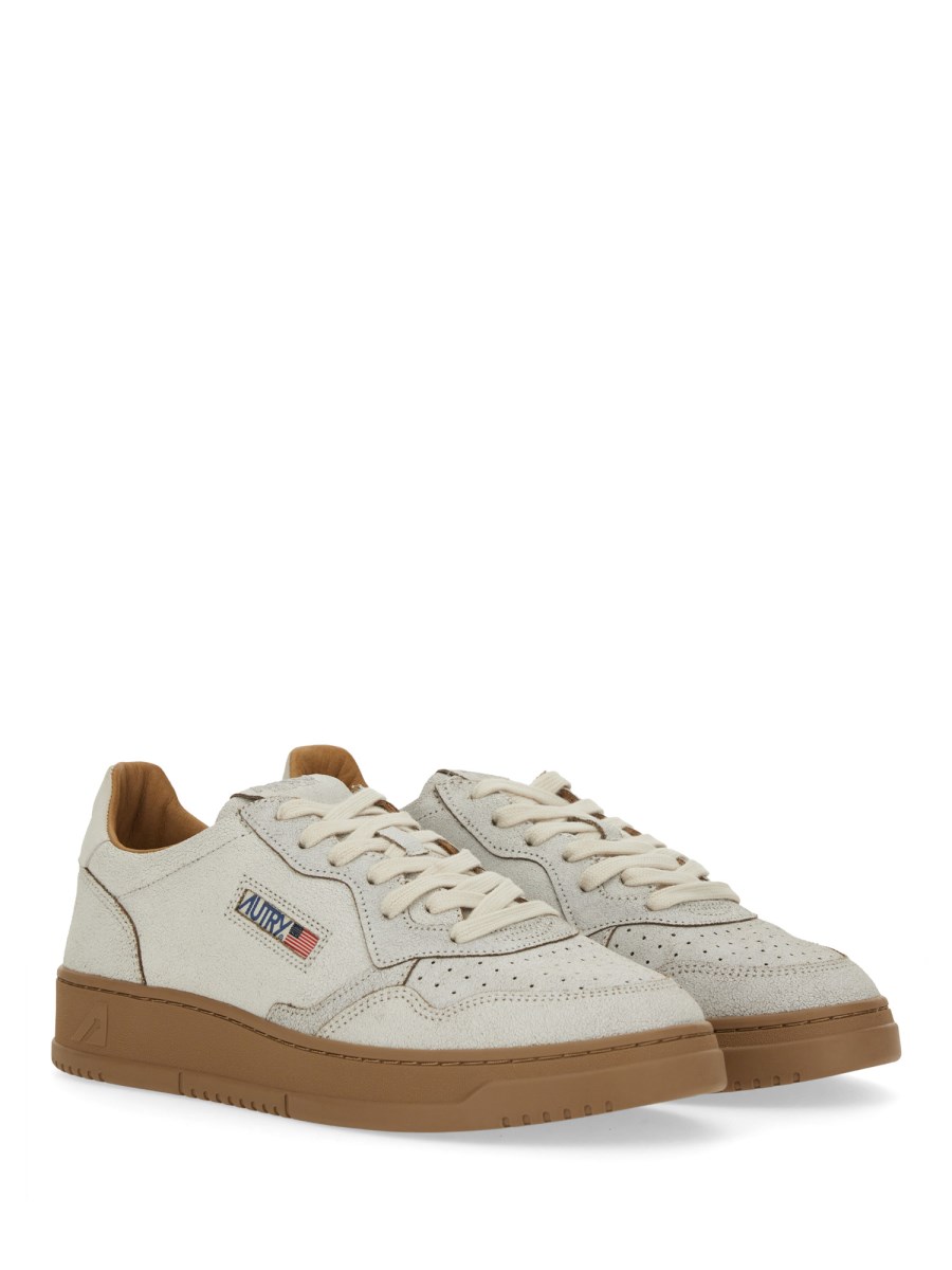 SNEAKER MEDALIST LOW