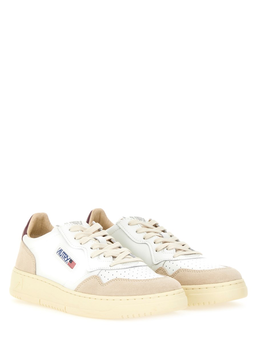SNEAKER MEDALIST LOW