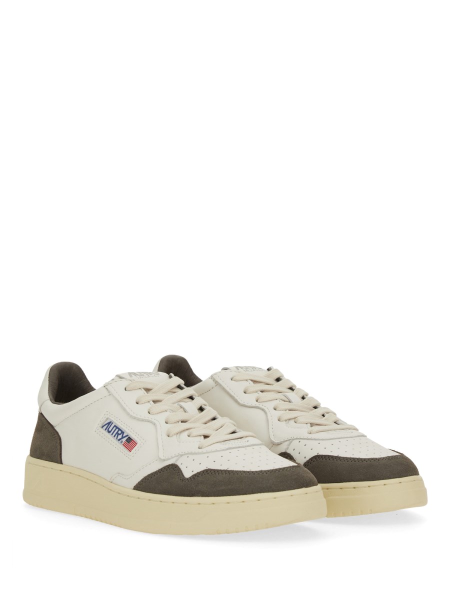 SNEAKER MEDALIST LOW