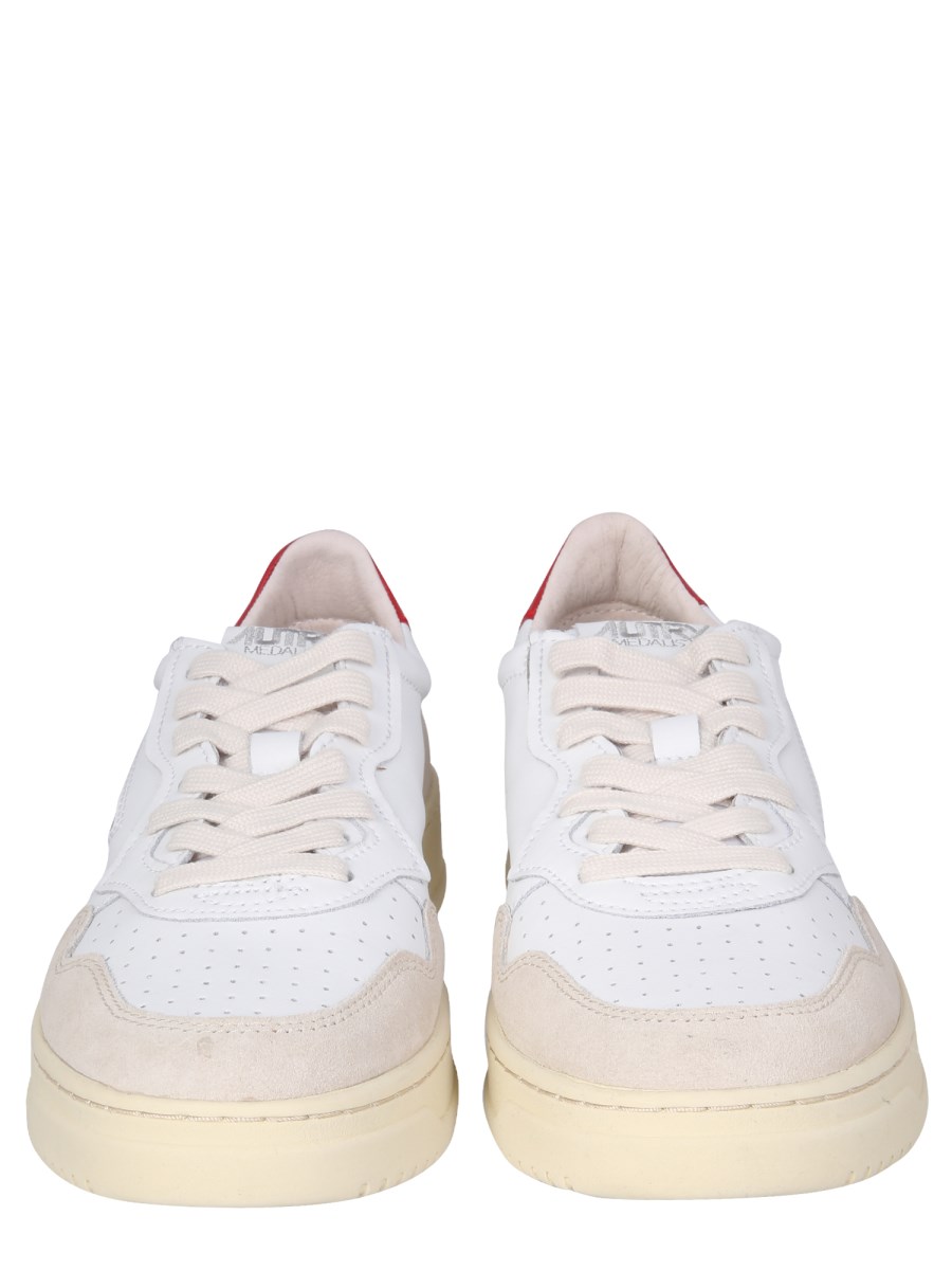 SNEAKER IN PELLE 