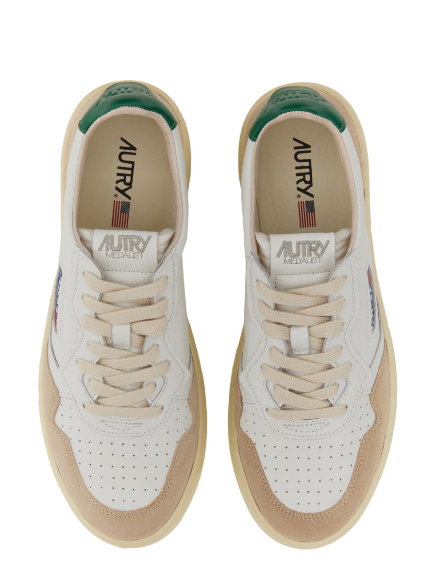SNEAKER MEDALIST LOW