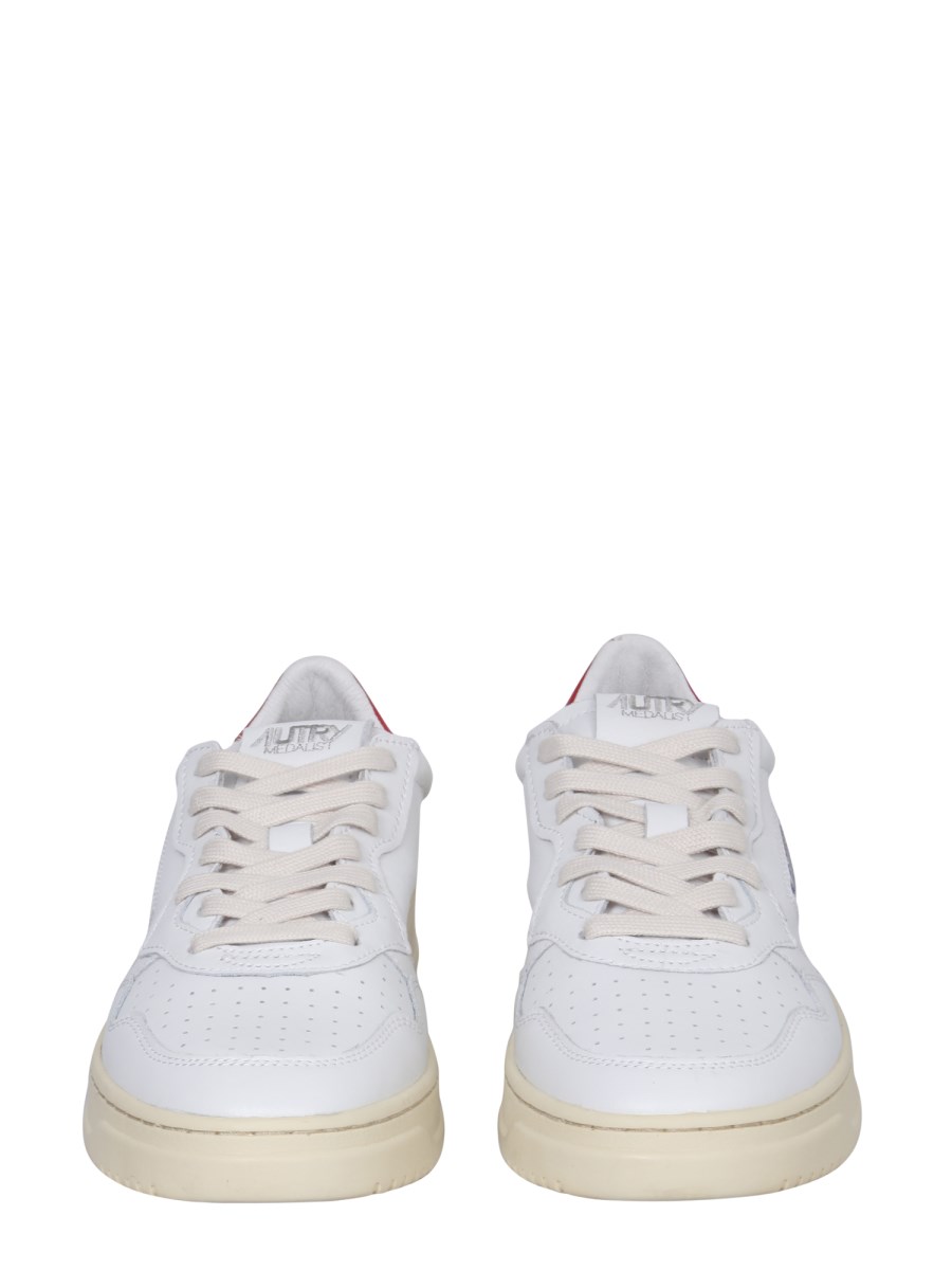 SNEAKER IN PELLE 