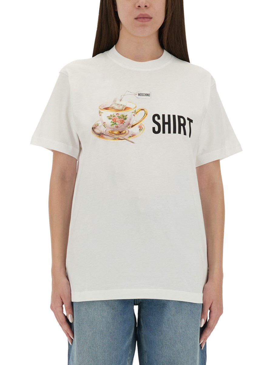 T-SHIRT CON STAMPA