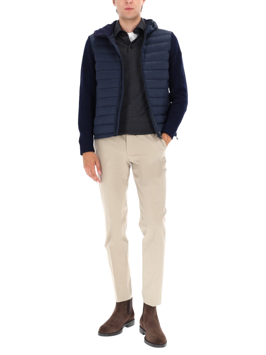 GIACCA CON CAPPUCCIO E MANICHE IN MAGLIA