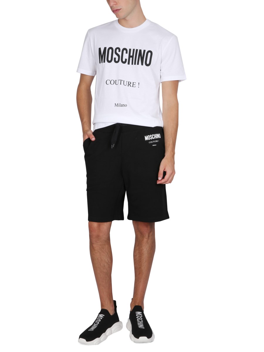 T-SHIRT CON LOGO