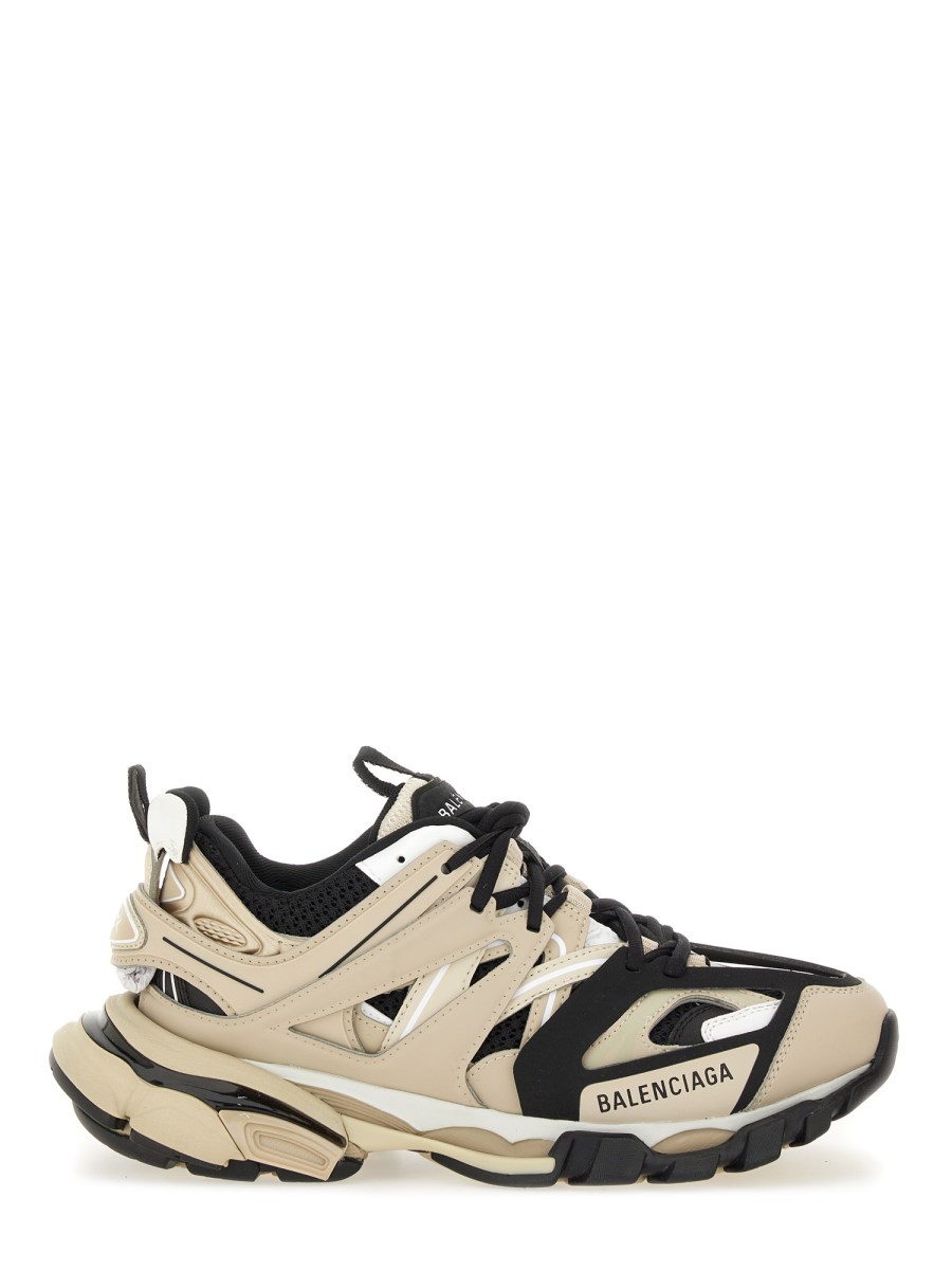 SNEAKER TRACK
