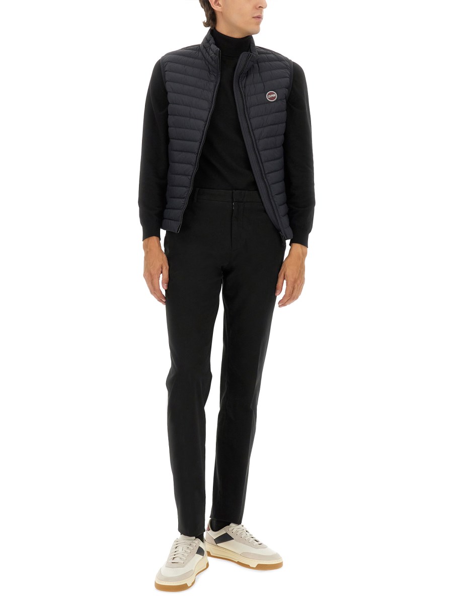 GILET IN PIUMA LEGGERA CON COULISSE