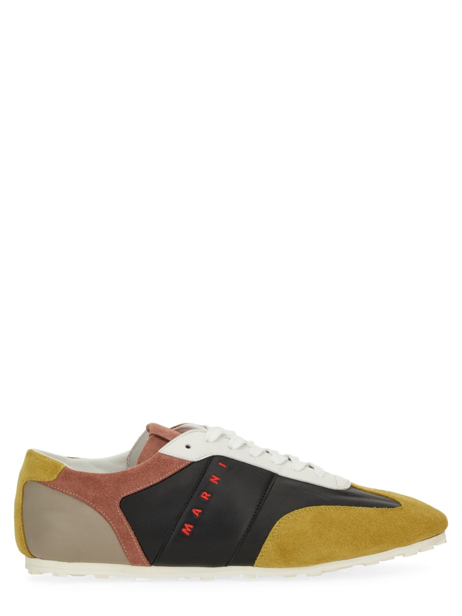 SNEAKER IN PELLE