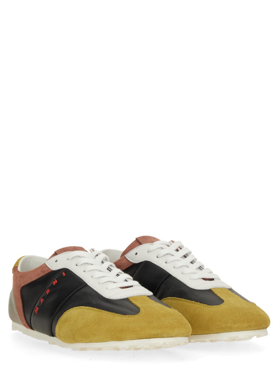 SNEAKER IN PELLE