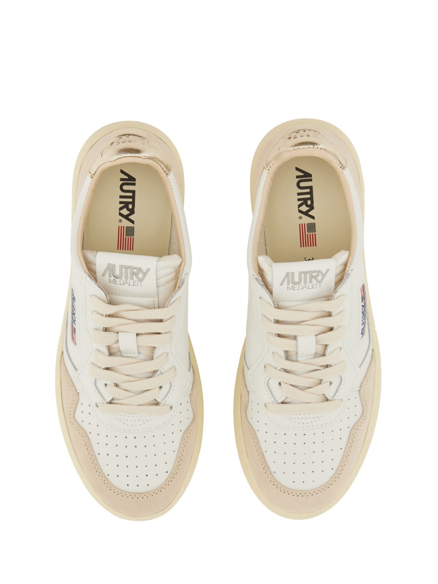 SNEAKER MEDALIST LOW 