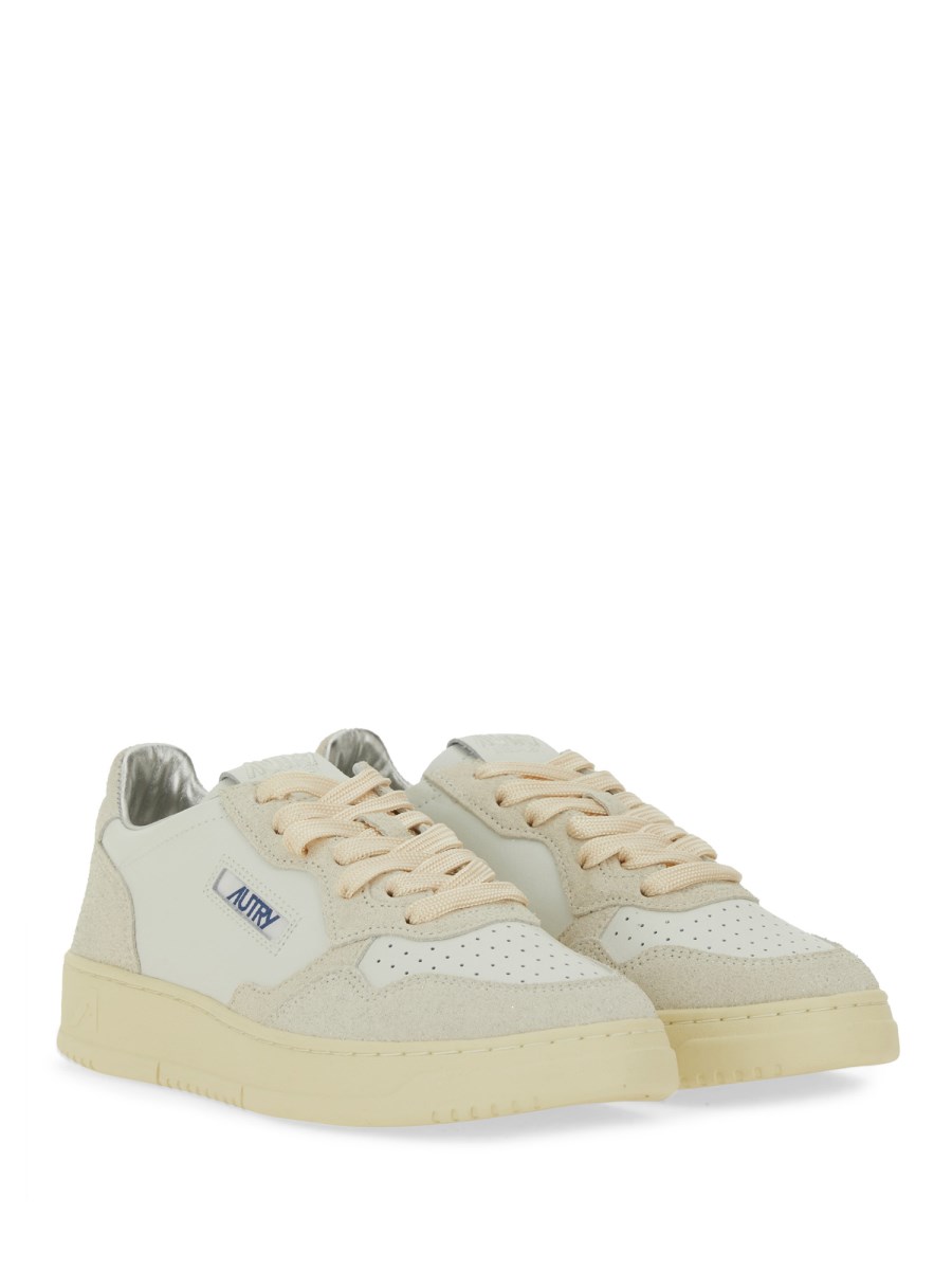 SNEAKER MEDALIST LOW