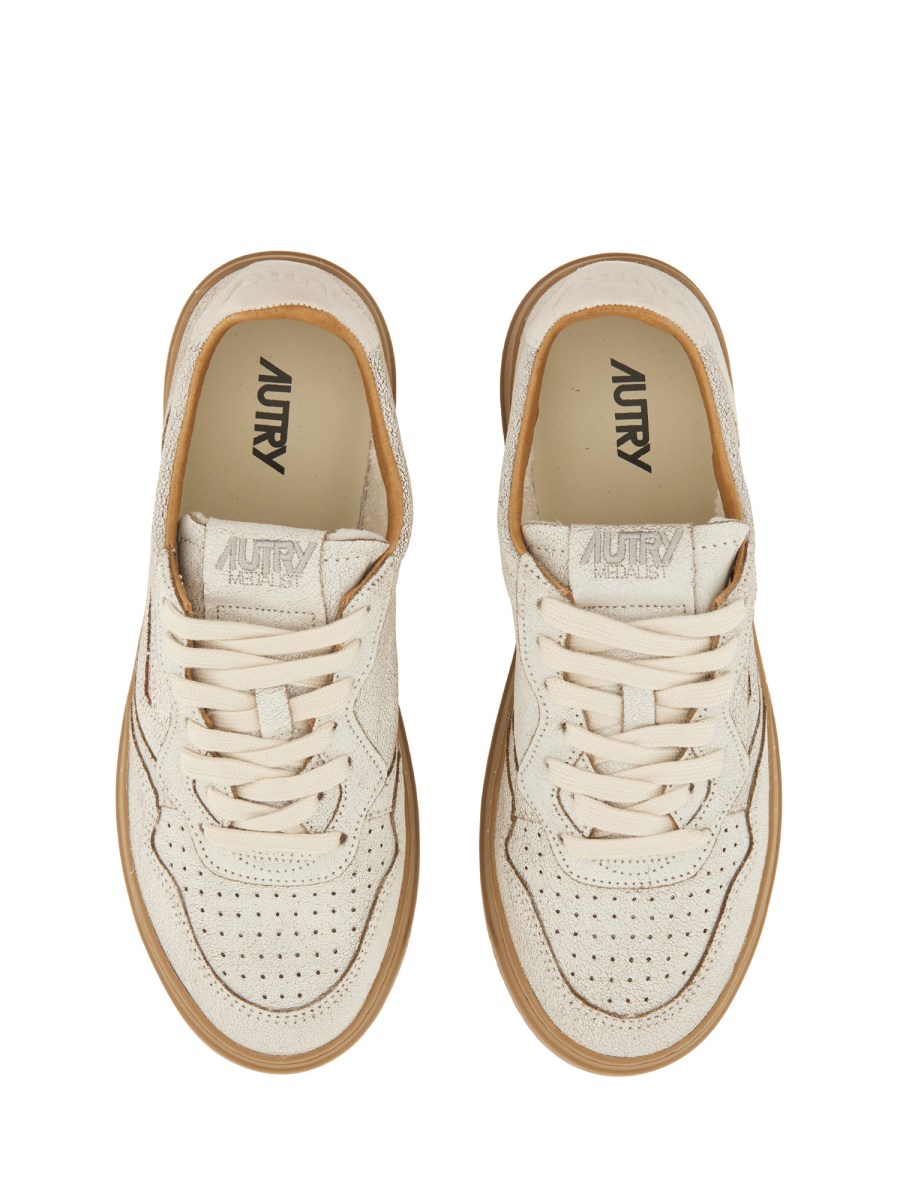 SNEAKER MEDALIST LOW  