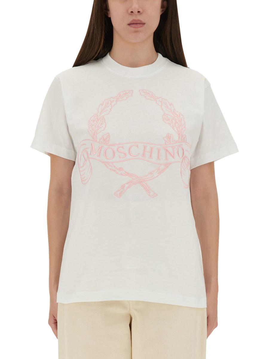 T-SHIRT CON RICAMO