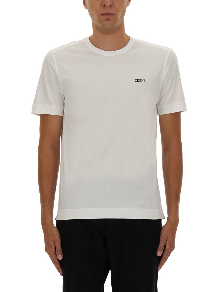 T-SHIRT CON LOGO