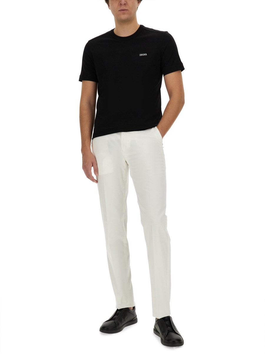 T-SHIRT CON LOGO