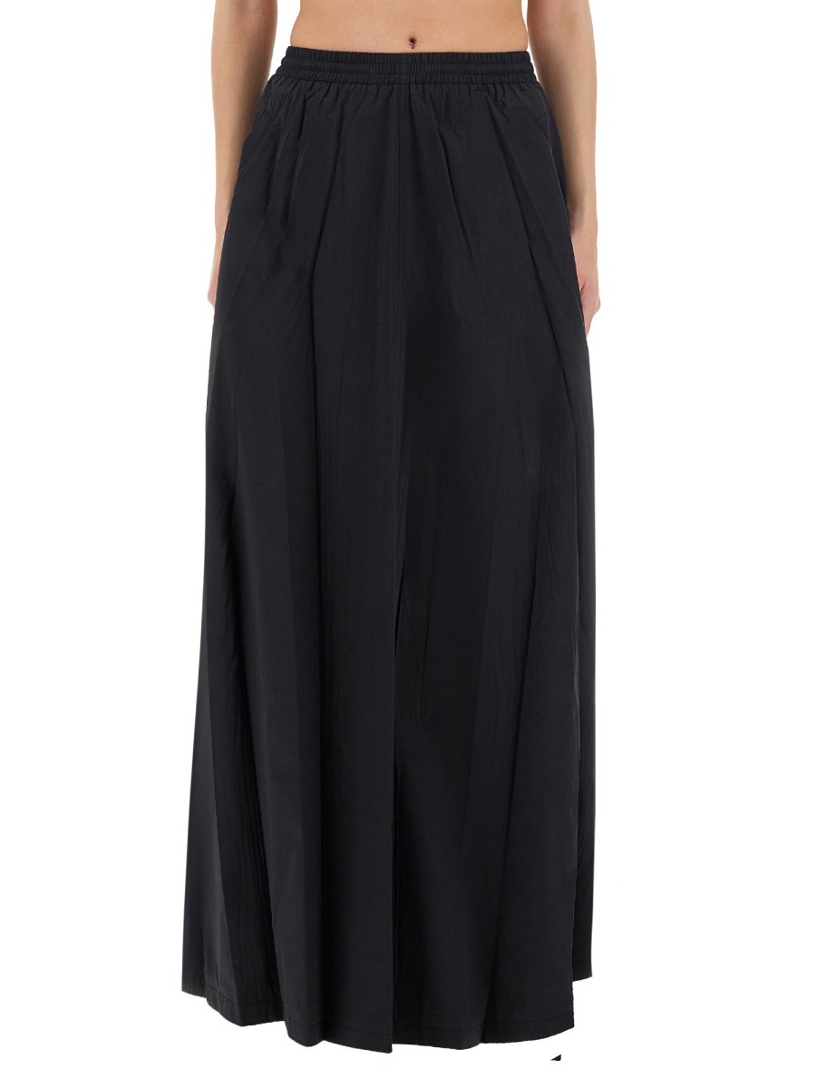 GONNA MAXI