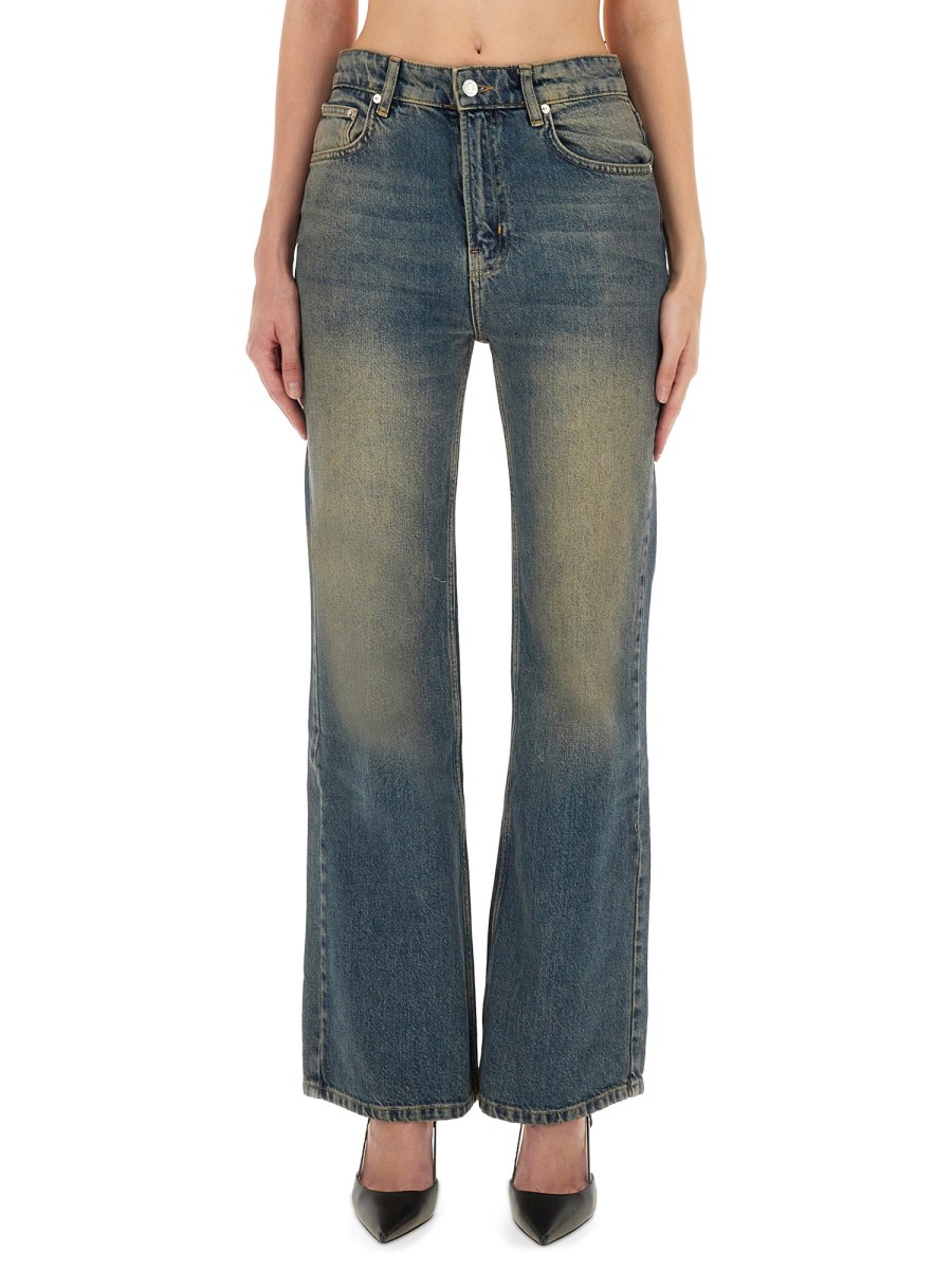 JEANS IN DENIM