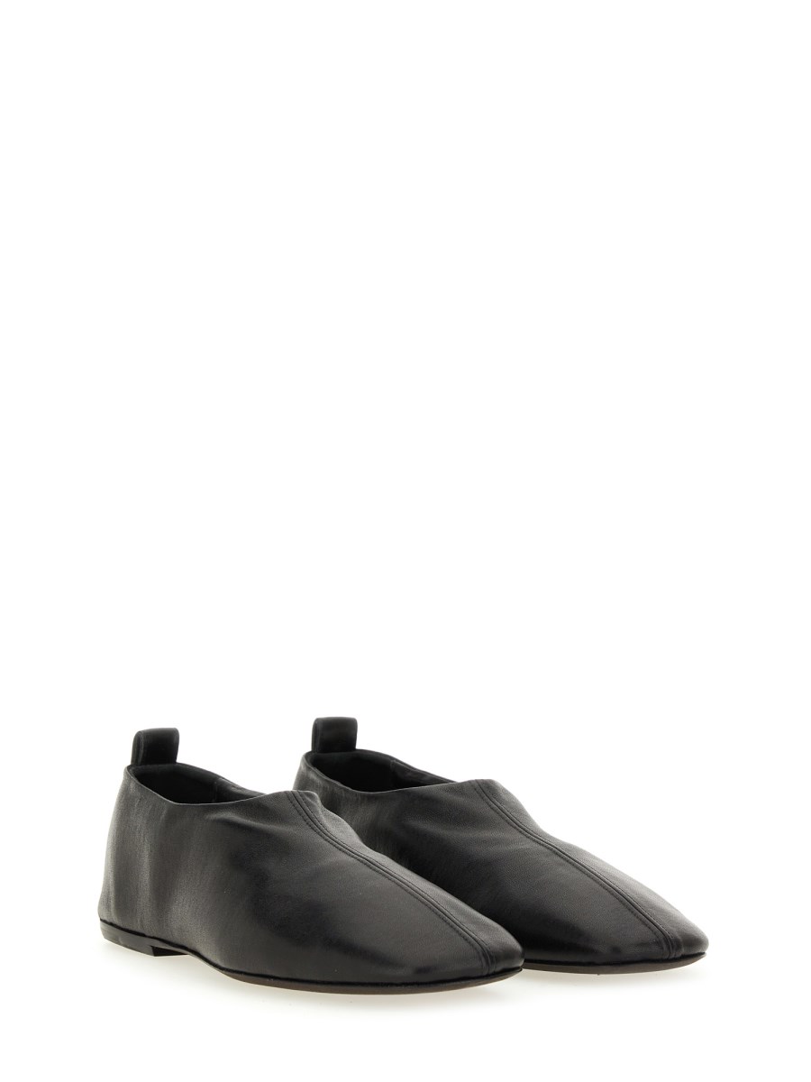 BALLERINA IN PELLE