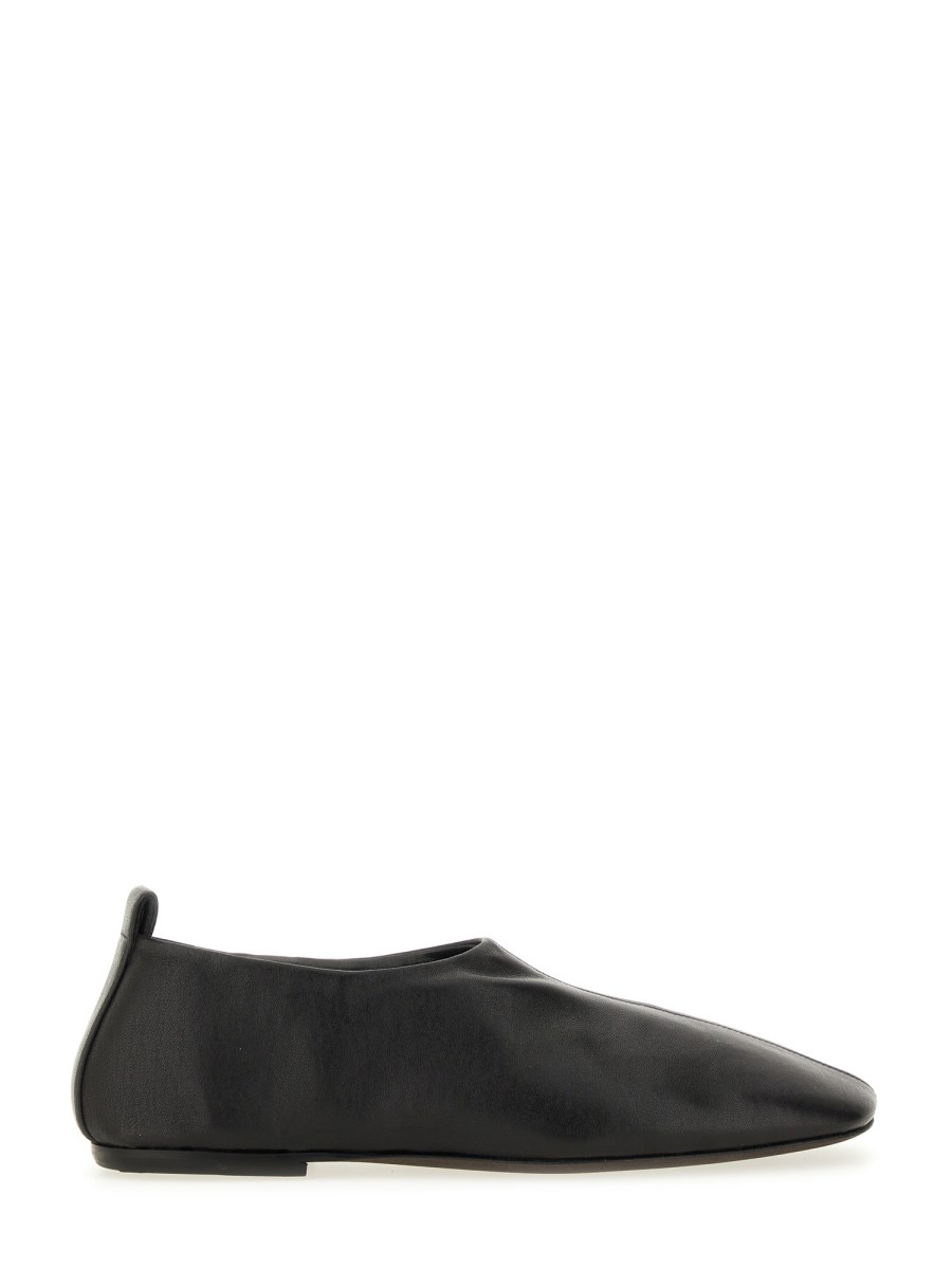 BALLERINA IN PELLE