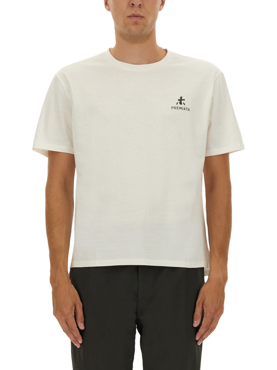 T-SHIRT CON LOGO