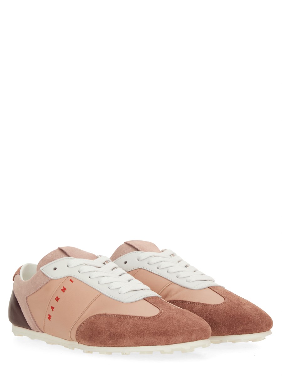 SNEAKER IN PELLE