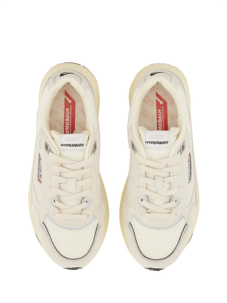 SNEAKER HYPERWAY